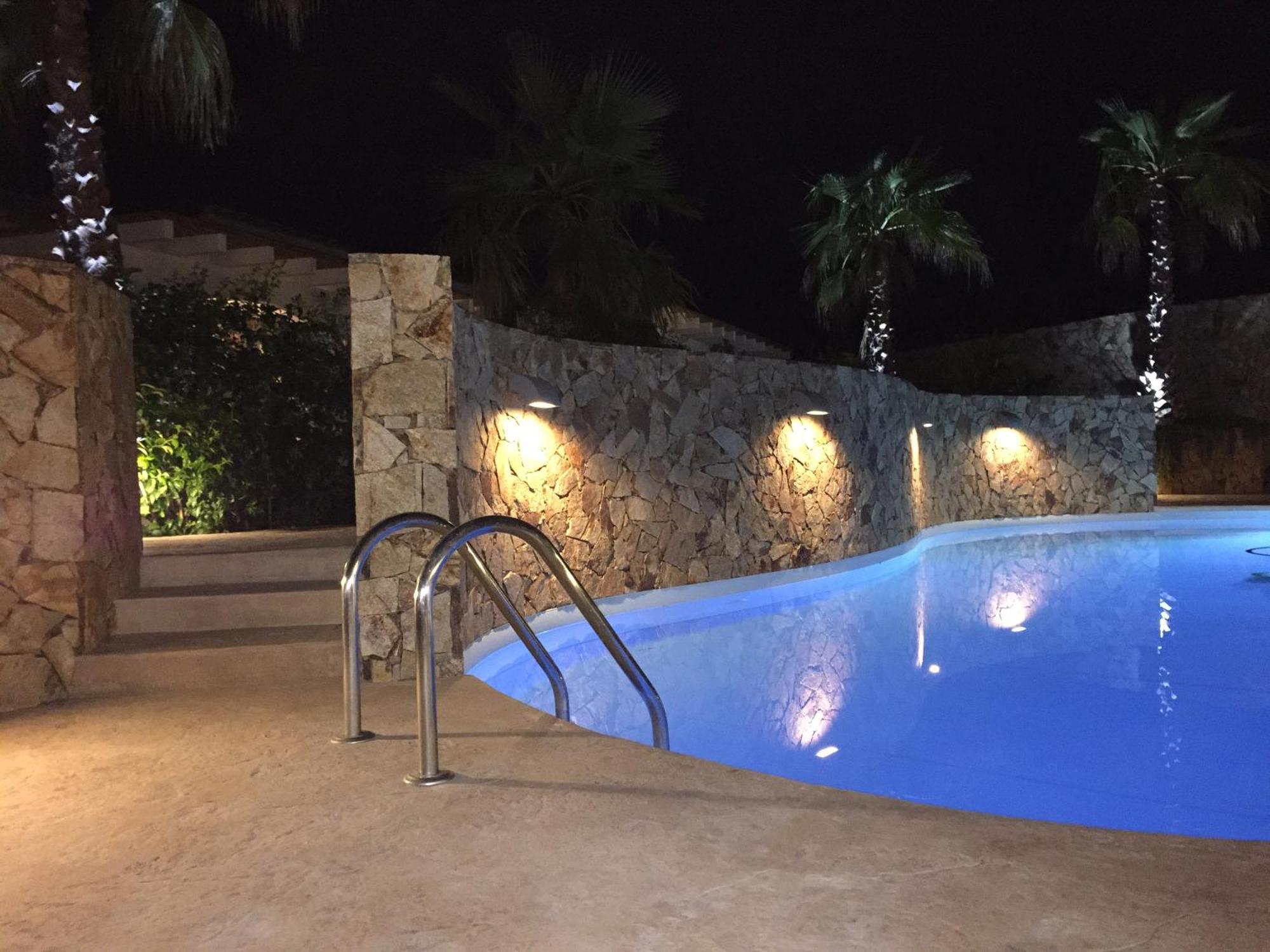 Residence Elegance Ville Ed Appartamenti A Porto Pino Exterior photo